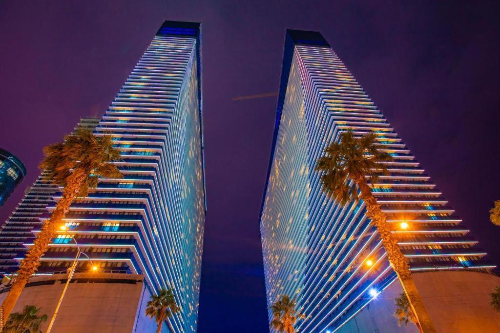 Orbi City- Twin Towers Corpus C Batumi Esterno foto